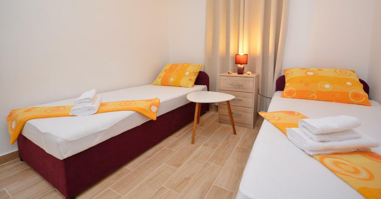 Apartmani Cesarec Basina Exterior foto